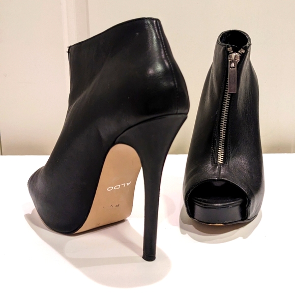 ALDO Zip-Up Peek-a-Bootie with Hidden Platform, Size 7 1/2 - Picture 3 of 7